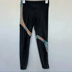 koral leggings size M